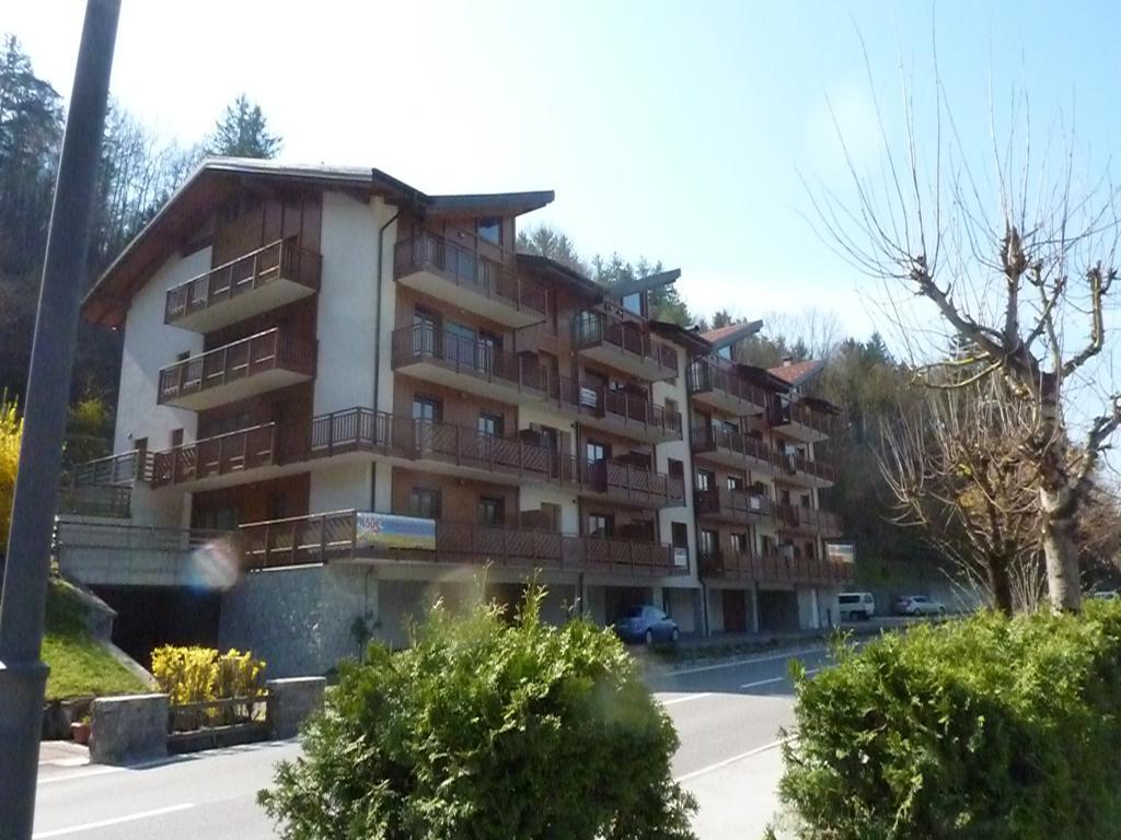 Appartamento Finestra Sul Parco Комано-Терме Номер фото